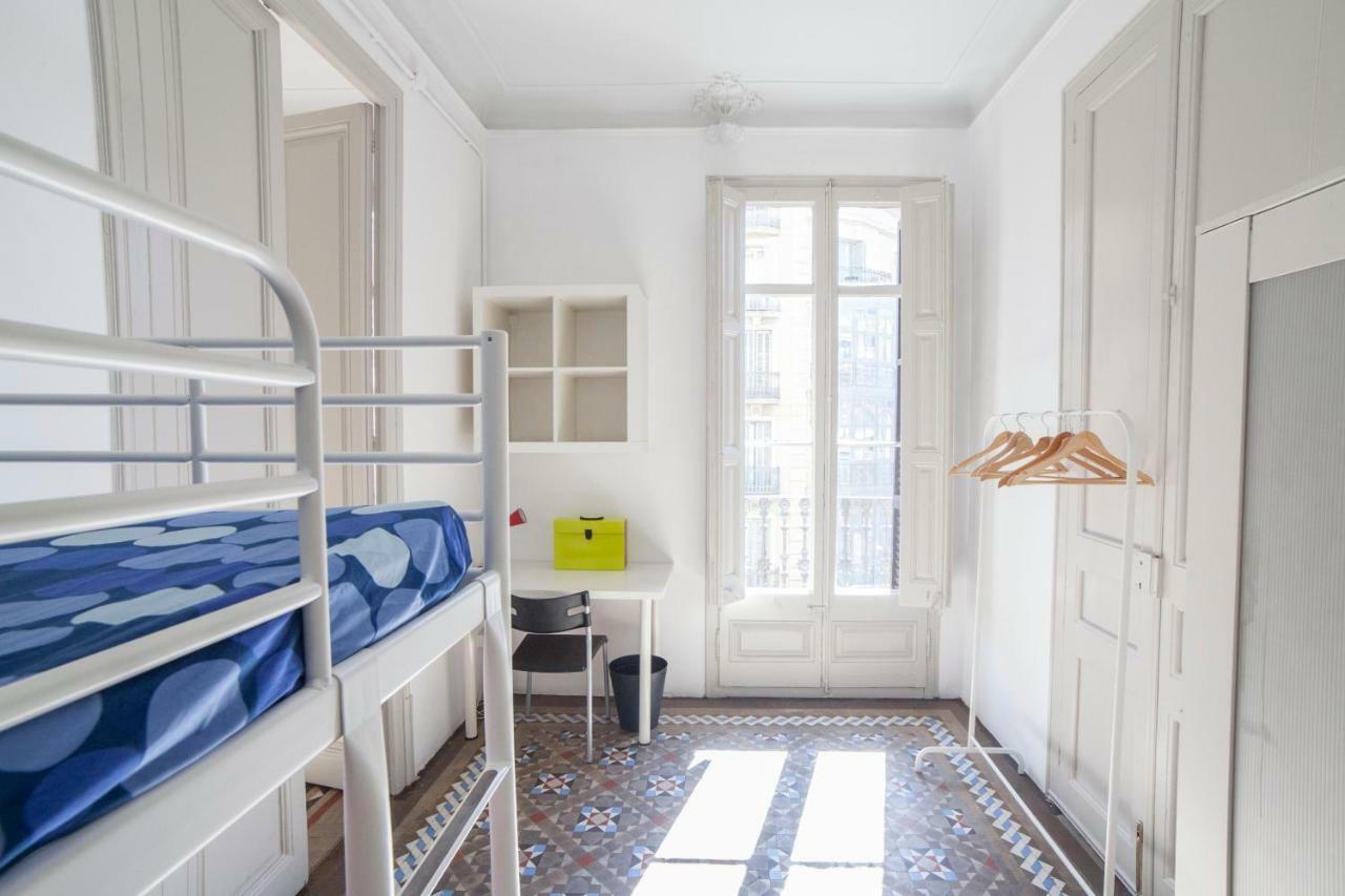 B21-Apartamento Modernista Para Grupos Barcelona Ngoại thất bức ảnh
